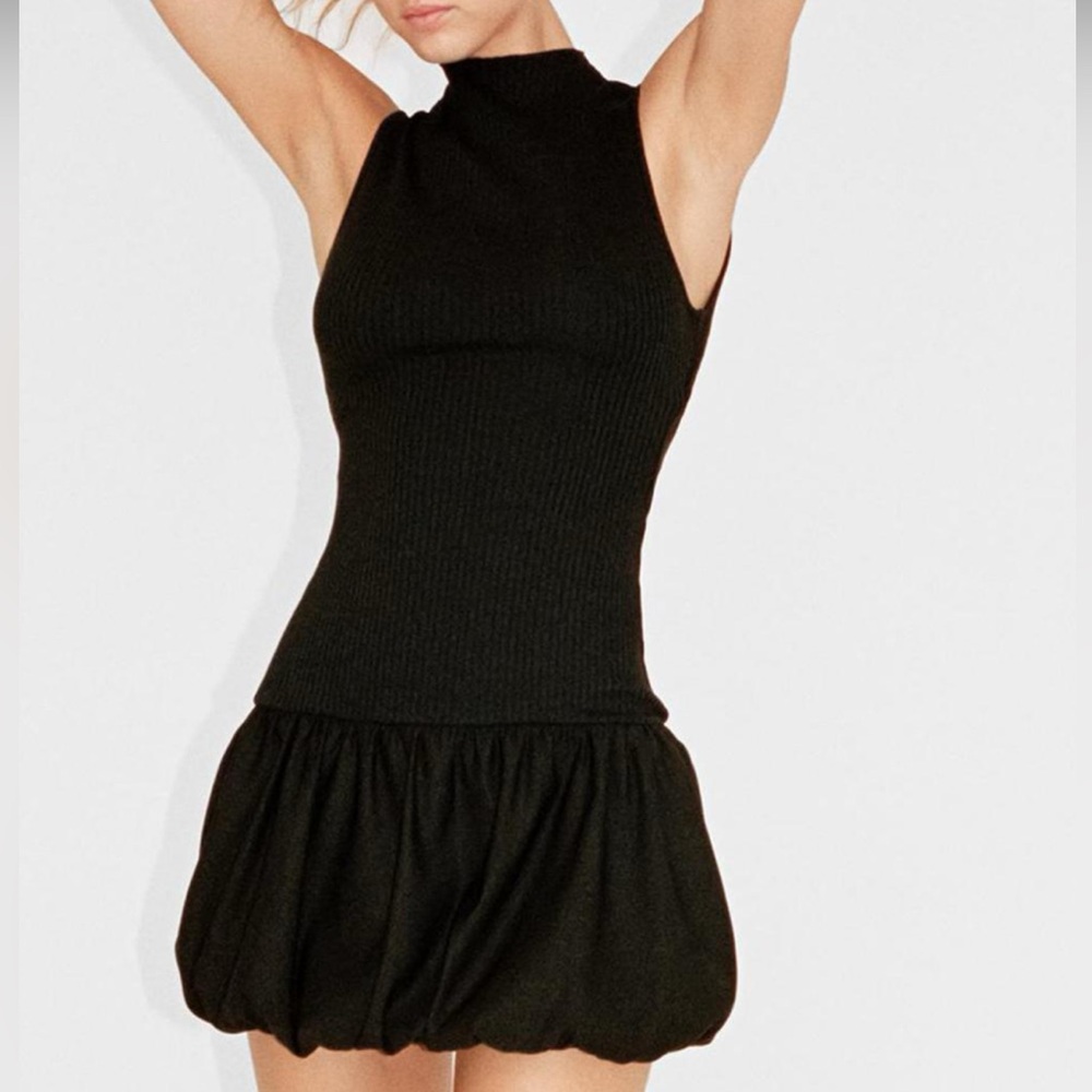 Elegant Black Sleeveless Dress